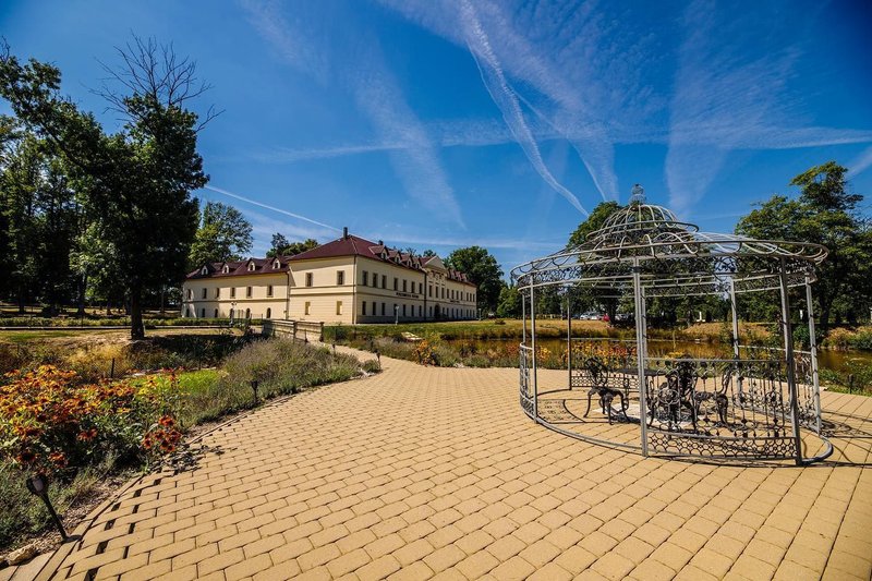 Zámek Kamenný Dvůr - restaurace