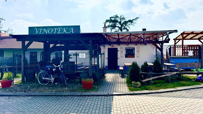 Vinotéka za obecňákem