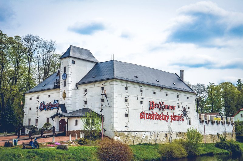 Draxmoor - strašidelný zámek