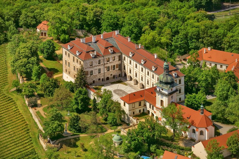 Zámek Benátky nad Jizerou a Infocentrum